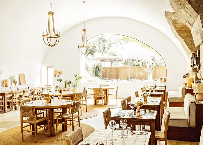 Le Moulin, Lourmarin, A Beaumier Hotel