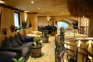 Le Moulin, Lourmarin, A Beaumier 4*