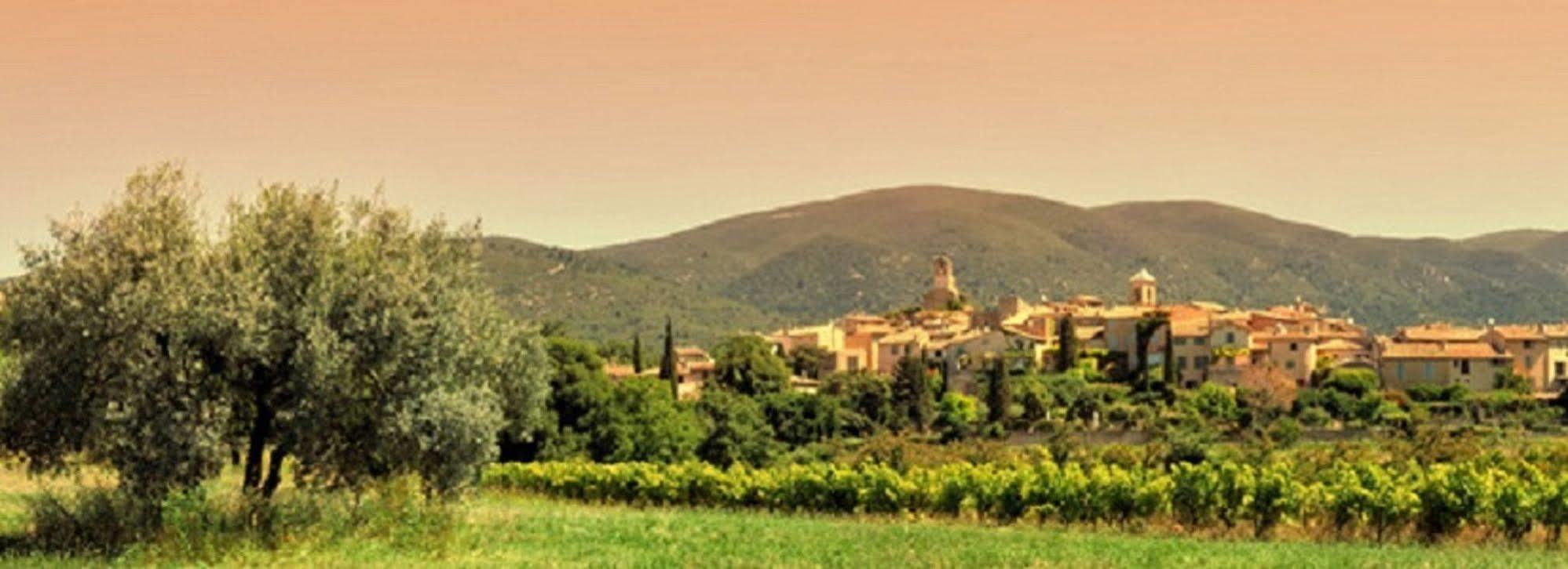 Le Moulin, Lourmarin, A Beaumier Lourmarin